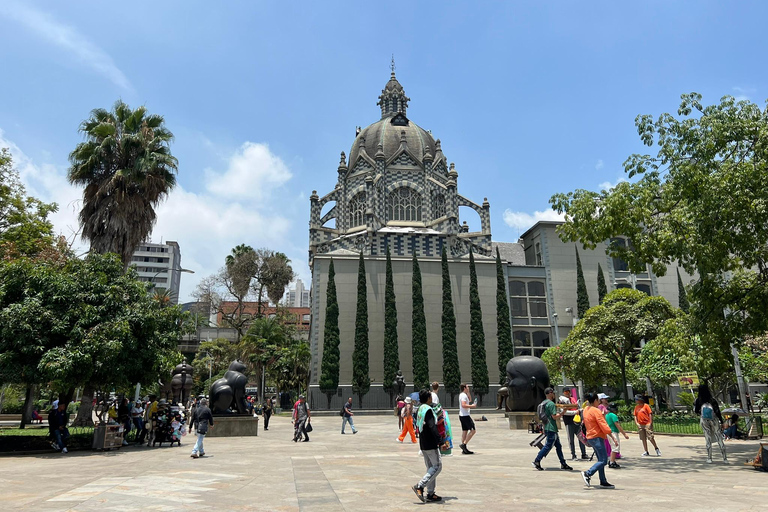 Compras no centro da cidade e galerias de arte/museu