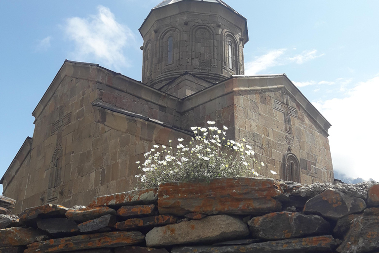 Visite d'une jounée privée des montagnes Gudauri et Kazbegi