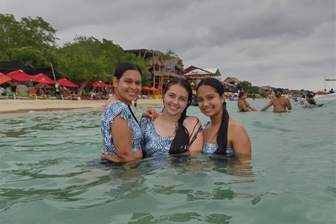 Cartagena: Desfruta de uma excursão de autocarro/barco às 5 Ilhas do Rosário + snorkeling