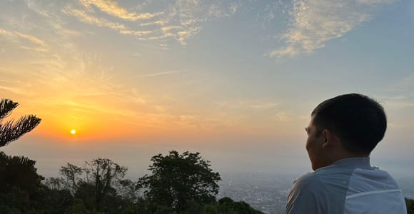 Chingmai Sunrise Hike & Cultural Traditions