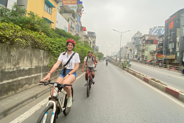 Pédalez à travers la campagne cachée de Hanoi : Une demi-journée à vélo