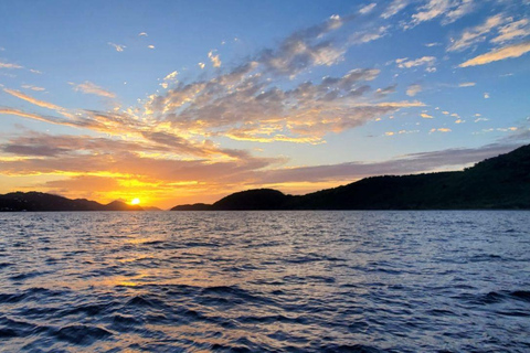 St. Thomas: Snorkel and Sunset Cruise with Snacks