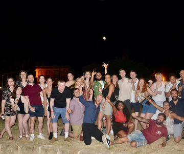 Palermo: Guided Bar Crawl with Shots and Discounts on Drinks