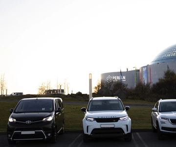 Reykjavik: Private Airport Transfer