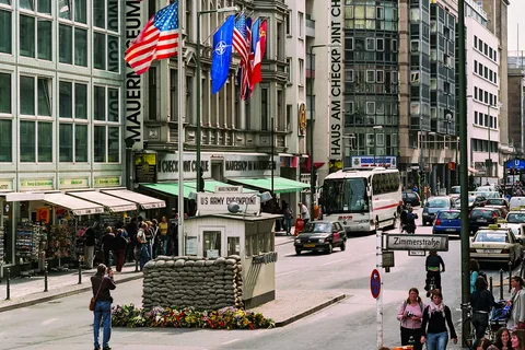 Skip køen: Berlinmurens museum ved Checkpoint Charlie