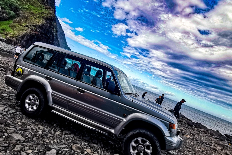 Nordwestlich von Madeira in 4x4 Cabrio Jeep Tour