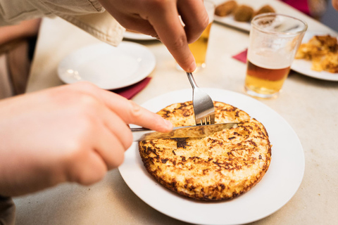 Madrid: The Ultimate Food Tour Tapas & Drinks with a Local