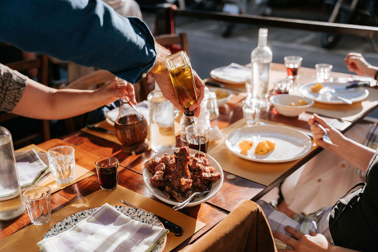 Florence: Small-Group Sunset Food & Wine Tour in Oltrarno Small-Group Sunset Food & Wine Tour in Oltrarno