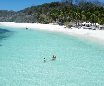 From Coron Town: Beaches and Islands Boat Tour with Lunch
