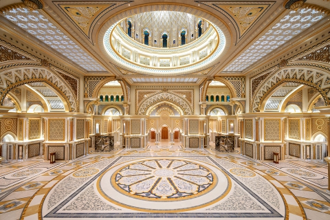 Abu Dhabi: Culture and Heritage Pass (2 or 3 Attractions) Louvre Abu Dhabi, Qasr Al Watan and 1 GB eSIM