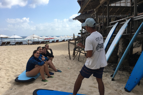 Uluwatu: Lezione di surf per principianti e intermedi con attrezzatura