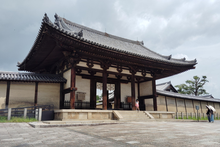 Nara: Hōryū-ji 2 timmar vid världens äldsta träbyggnad