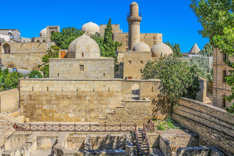 Baku: Tour guidato della città vecchia a piedi