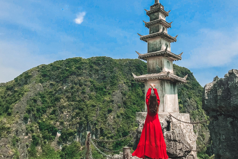 Desde Hanoi: Excursión de 2 días a Ninh Binh con estancia en bungalow