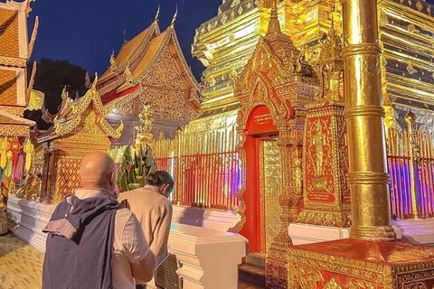 Chiang Mai: Doi Suthep Night Tour with Monk Blessing