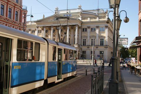 Wroclaw: Tour by large Historic Tram (1,5 h, 32 seats) Wroclaw: Tour by large Historic Tram