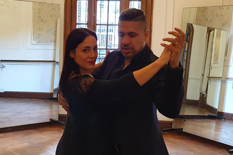 Tango Lesson in Buenos Aires with professional dancers