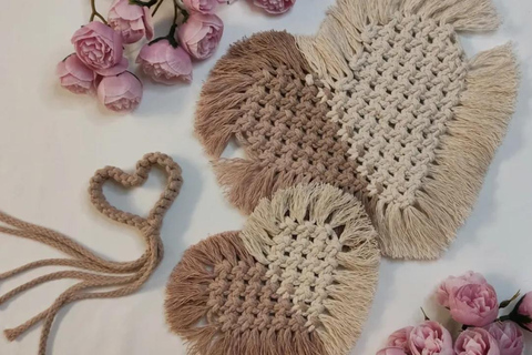 Leipzig: Macrame Workshop to Create Boho Heart Decorations