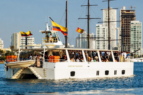 **Cartagena: Sunset Catamaran, Drinks & Night Party**