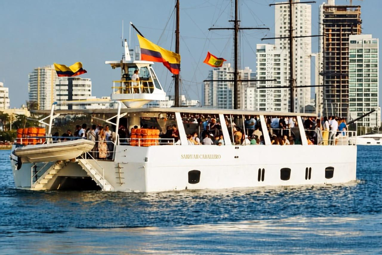 **Cartagena: Sunset Catamaran, Drinks & Night Party**