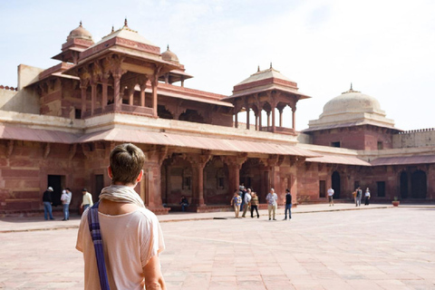 Från Delhi: Taj mahal, Agra Fort, Fatehpur Sikri rundtur med bilBil + Guide + Biljetter till monument