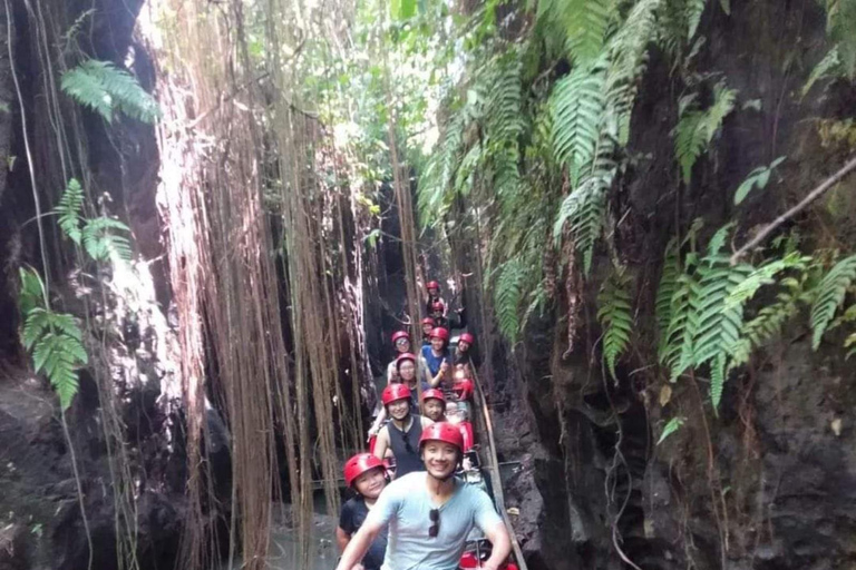 Ubud: O melhor da aventura em quadriciclo ATVPasseio duplo e individual com traslado particular em ATV verde