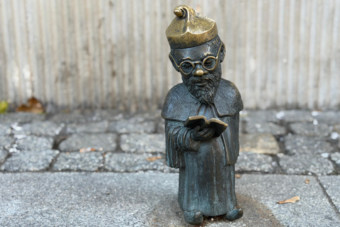 Wrocław: Family Dwarf Tour