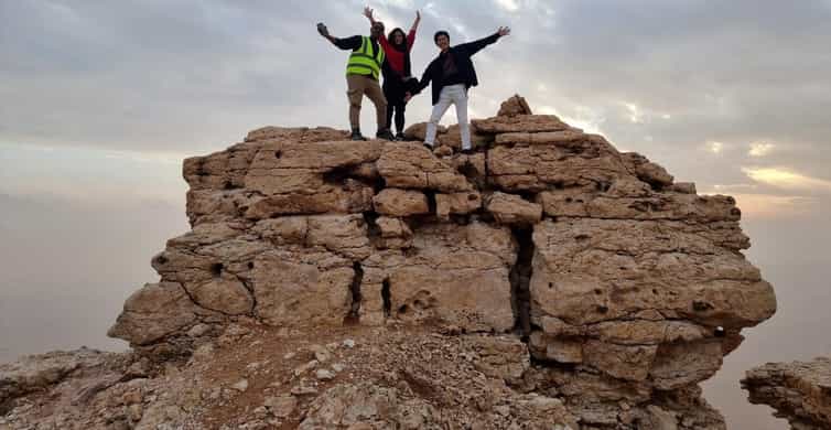 Riyadh Edge of The World, Bat caves with dinner visit by bus photo 4