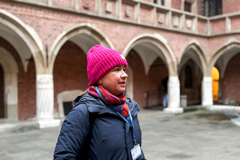 Krakow: St. Mary's Church and Rynek Underground Museum Tour Spanish tour