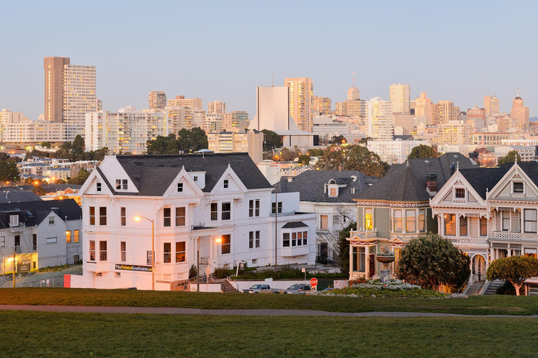 San Francisco: Private Large Bus Tour for Groups (up to 50)