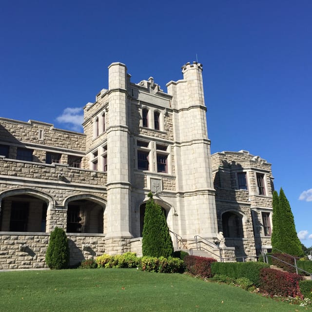 Springfield, Missouri, US: Ghost Tour inside Pythian Castle