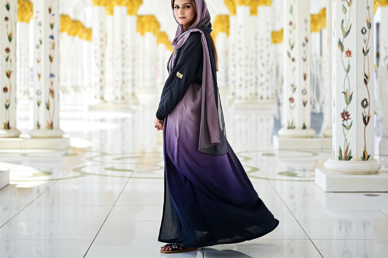 Professional Photoshoot at Sheikh Zayed MosquePremium (20 photos)