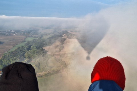 From Prague: Balloon ride with Champagne & Picnic