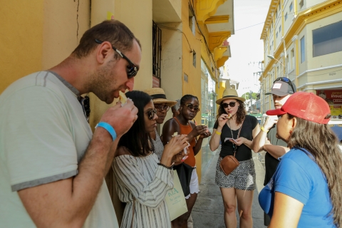 Cartagena: Street Food Walking TourSTRASSENESSEN WIE EIN EINHEIMISCHER