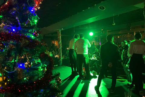 Istanbul: oudejaarsavond rondvaart &amp; diner op Bosporus2026Privétafel met diner en drankjes - trefpunt