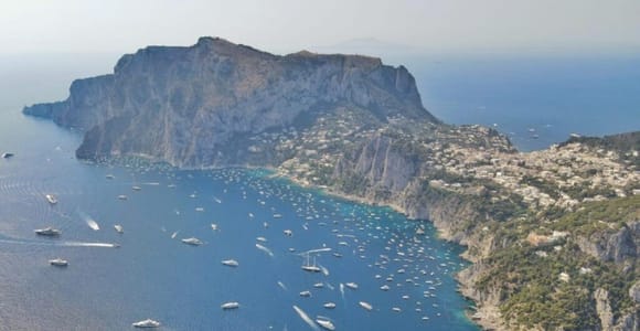 Ganztägige private Bootstour von Capri ab Amalfi