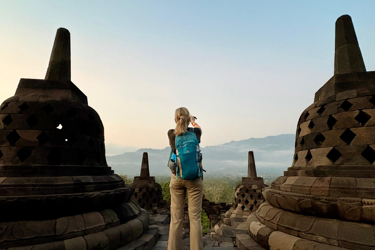 Yogyakarta: Borobudur Sunrise Tour with Breakfast Shared tour VIP Sunrise Borobudur