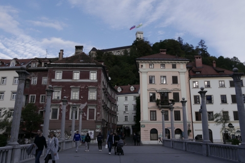 Vanuit Zagreb: Postojna Grot, Meer van Bled & Ljubljana - privéBestelwagen voor 5-8 personen