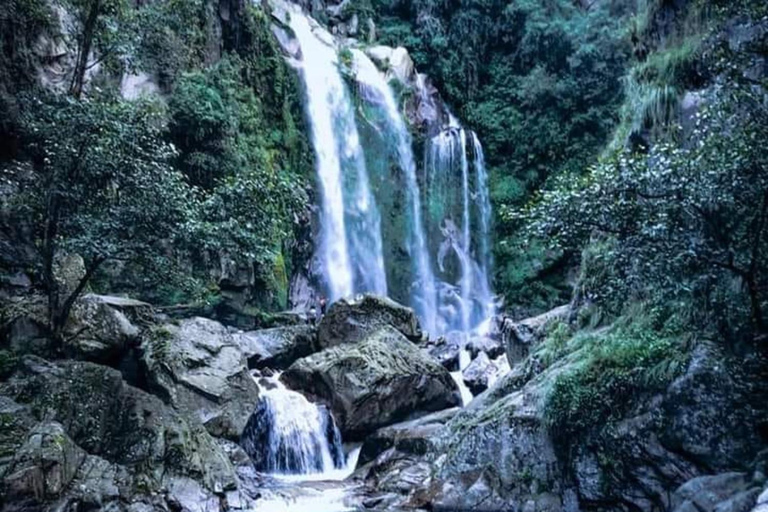 Kathmandu: Chitlang and Markhu 2-Day Guided Tour