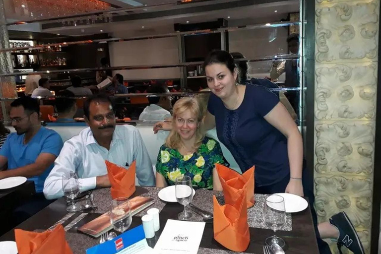 Delhi :-Best Private Agra's Taj Mahal and Red fort tour