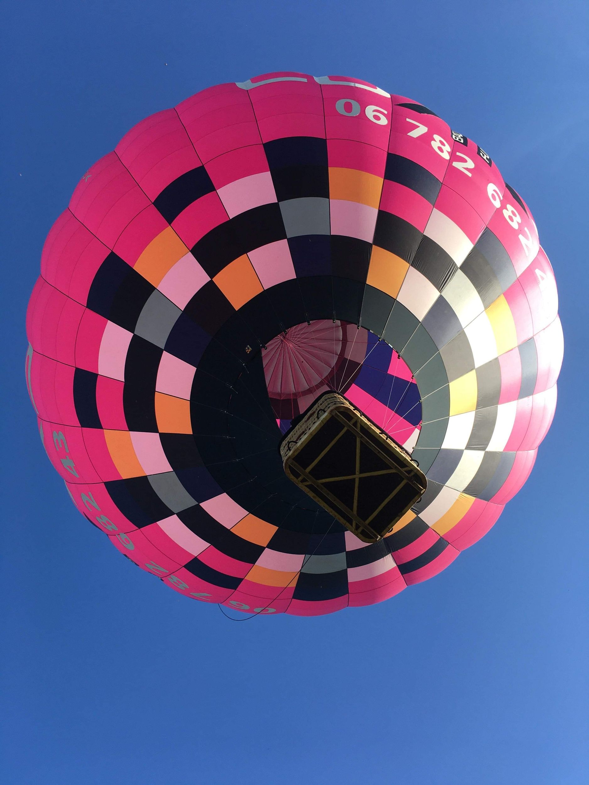 BALLONFAHRT - HOT AIR BALLOON FLIGHT - PAYS DE COCAGNE