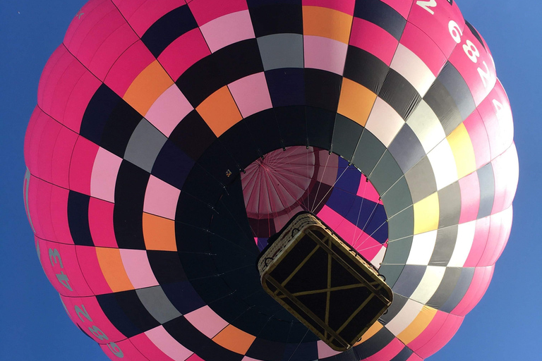 VOO EM BALÃO DE AR QUENTE - PAYS DE COCAGNE