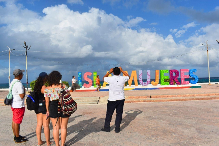 Cancun: Passeio de catamarã pela Isla Mujeres com almoço e mergulho com snorkelPasseio de Tulum