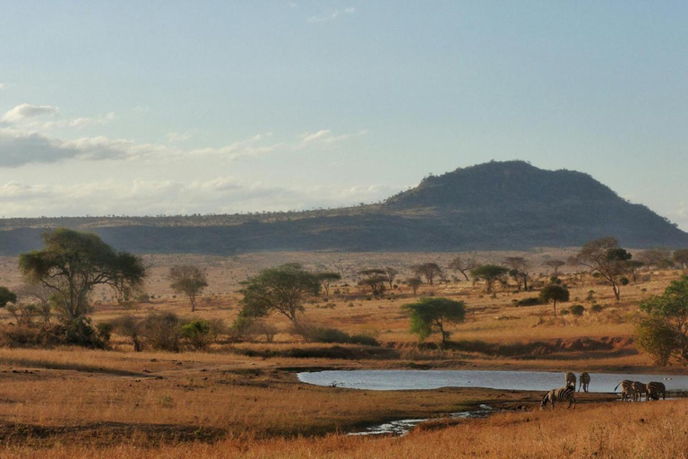 Tsavo Nationaal Park, Kenia: 5-daagse safari5- Dag Nationale Parken Tsavo Oost & West Kenia