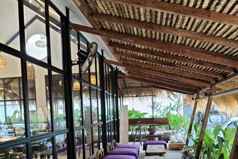 Uluwatu: corso di creazione di gioielli in argento con foto ricordoCorso di creazione di gioielli 8 grammi d'argento con foto ricordo