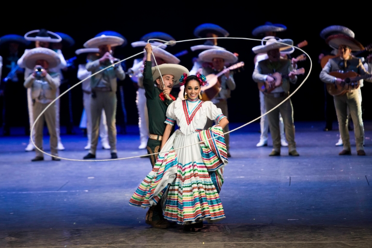 Mexiko-Stadt: Entdecke das folkloristische Ballett von MexikoEntdecke das folkloristische Ballett von Mexiko