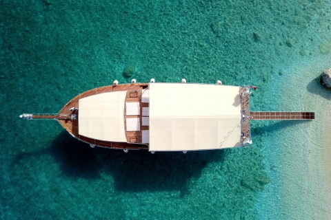 Antalya: Luxury Suluada Boat Tour w/ Lunch, Drinks, & Pickup From Antalya, Belek, Lara, or Konyaalti