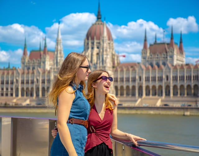 Budapest: Unbegrenzte Prosecco und Wein Sightseeing Cruise