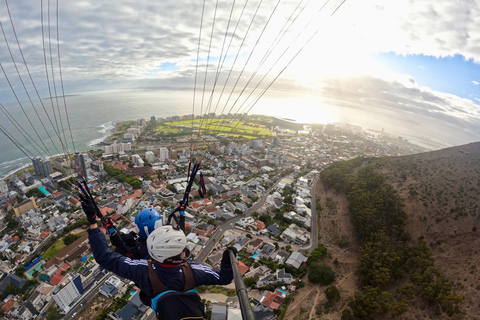 Cidade do Cabo: Parapente duplo com vista para a Table MountainCidade do Cabo: Parapente Tandem com vista para a Table Mountain