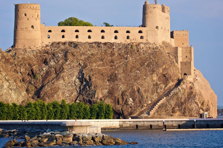 Best of Muscat in One Day (8–9 Hours) with Hotel Pickup